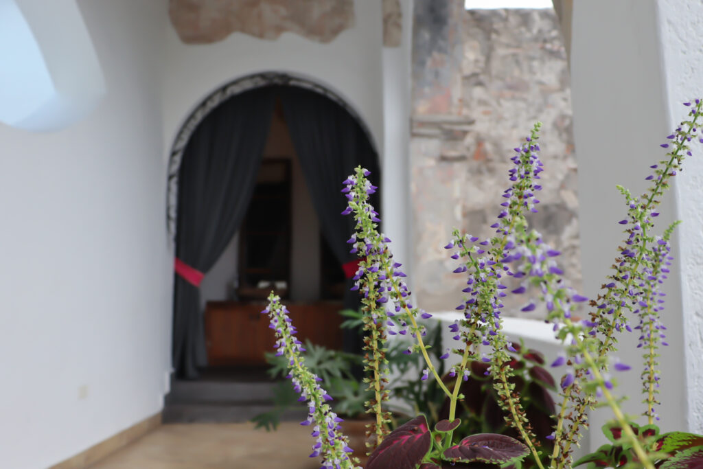 Diseño de diseño interiores por Luzlantana Interiorismo Restauración Casona La Josefina Centro Ciudad de Puebla